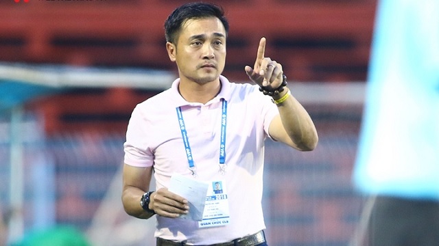 Huấn luyện viên Nguyễn Đức Thắng